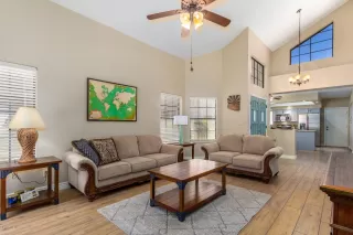 Photo #4: 6087192 Listing 