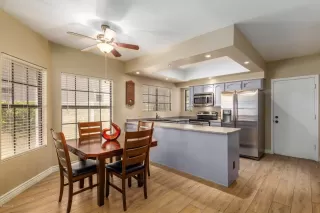 Photo #6: 6087192 Listing 