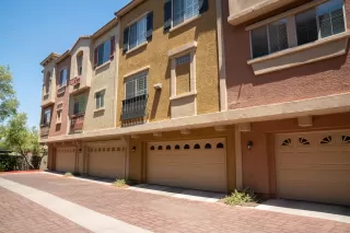 Photo #3: 6087372 Listing