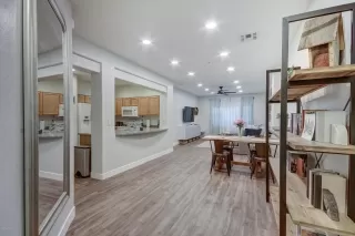 Photo #3: 6087379 Listing