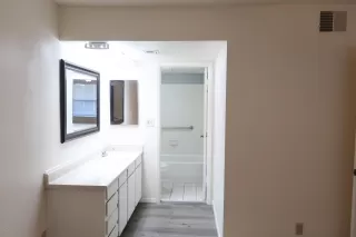 Photo #3: 6087695 Listing