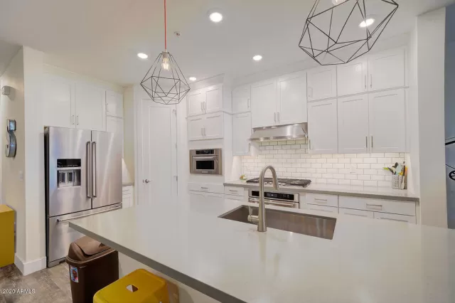 MLS: 6087887 Condo For Sale