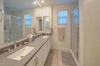 Photo #3: 6087887 Listing