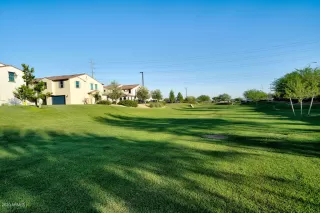 Photo #4: 6087887 Listing