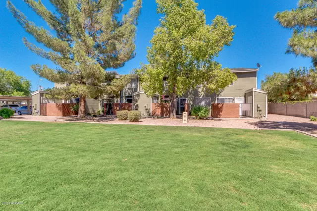 MLS: 6088048 Condo For Sale