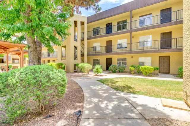 MLS: 6088064 Condo For Sale