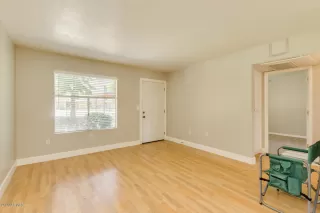 Photo #5: 6088064 Listing