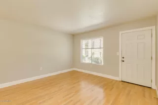 Photo #6: 6088064 Listing