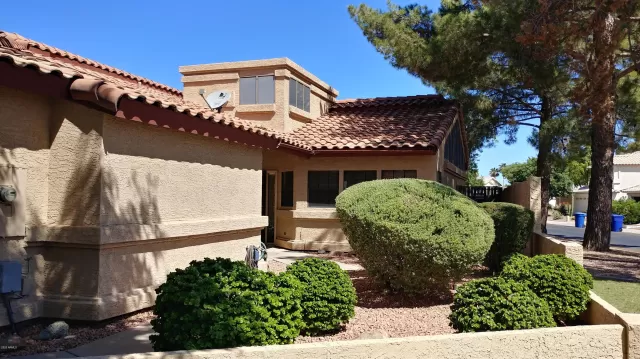 MLS: 6088285 Condo For Sale