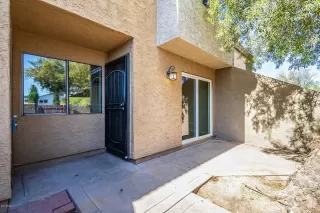 Photo #3: 6088367 Listing