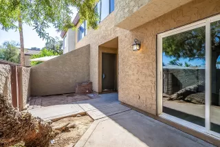 Photo #4: 6088367 Listing