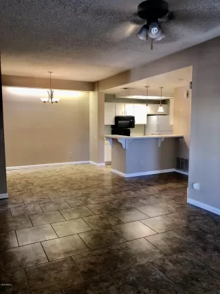 Photo #4: 6088456 Listing 