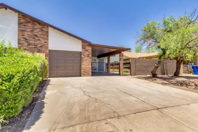 MLS: 6088666 Condo For Sale