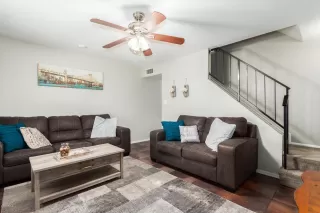 Photo #3: 6088732 Listing 