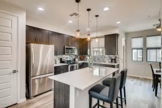 Photo #3: 6088856 Listing 