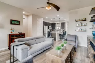 Photo #6: 6088856 Listing 