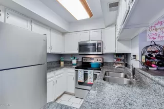 Photo #4: 6088959 Listing 