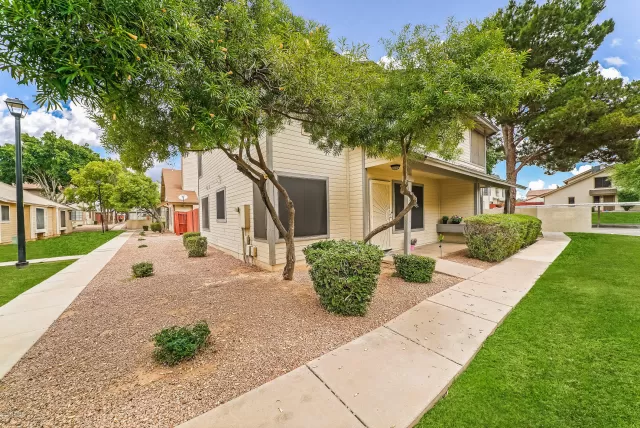 MLS: 6089031 Condo For Sale