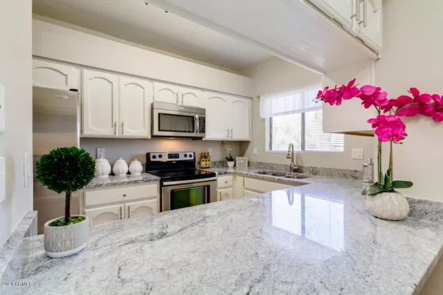 MLS: 6089881 Condo For Sale