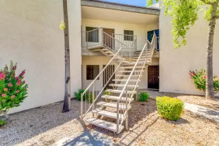 Photo #4: 6089881 Listing