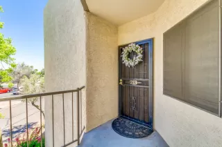 Photo #5: 6089881 Listing