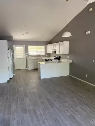 Photo #2: 6089943 Listing