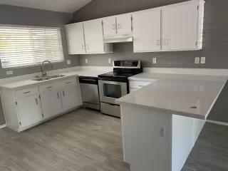 Photo #3: 6089943 Listing