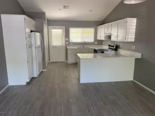 Photo #4: 6089943 Listing