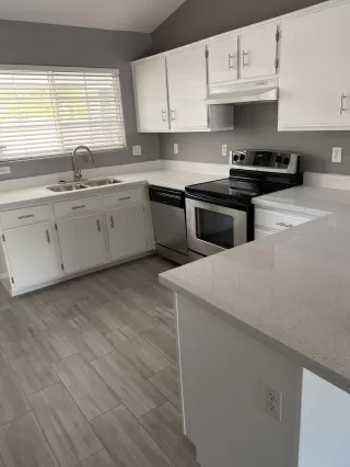 Photo #6: 6089943 Listing