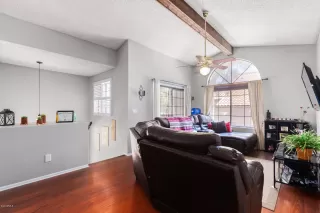 Photo #4: 6090092 Listing 