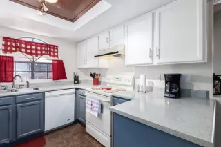 Photo #6: 6090092 Listing 