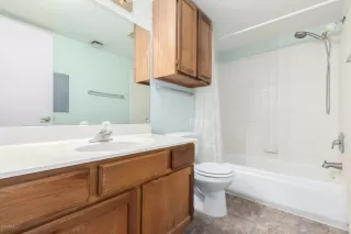 Photo #6: 6090096 Listing 