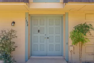 Photo #1: 6090225 Listing