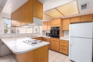 Photo #6: 6090225 Listing