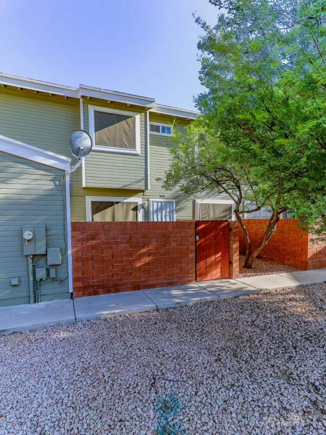 MLS: 6090249 Condo For Sale