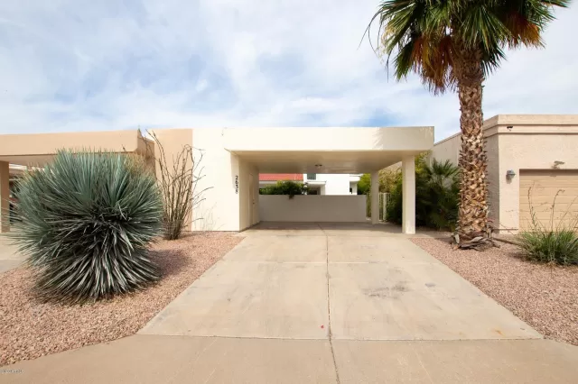 MLS: 6090728 Condo For Sale