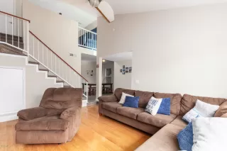 Photo #5: 6090728 Listing