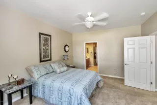 Photo #4: 6091237 Listing