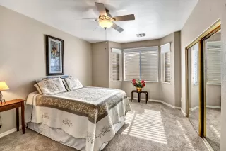 Photo #6: 6091237 Listing