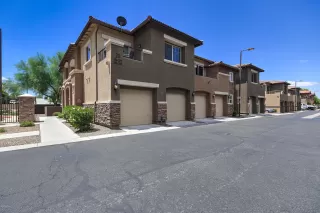 Photo #2: 6091264 Listing 