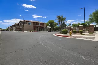 Photo #3: 6091264 Listing 