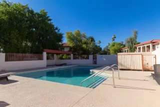 Photo #2: 6091575 Listing 