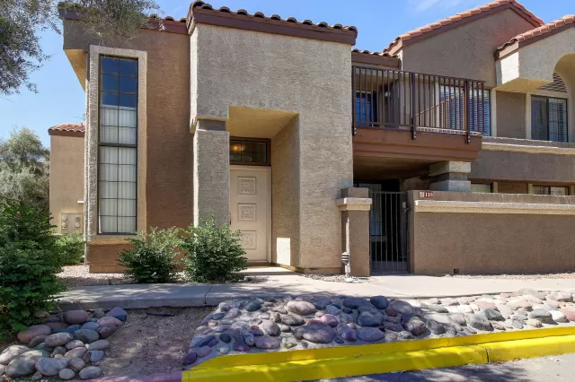 MLS: 6091642 Condo For Sale