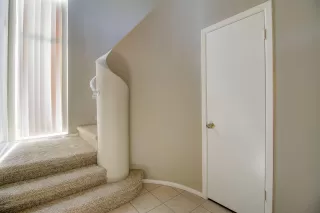 Photo #3: 6091642 Listing