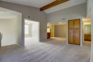 Photo #5: 6091642 Listing