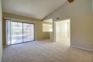 Photo #6: 6091642 Listing