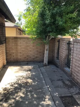 Photo #2: 6091672 Listing