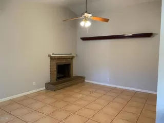 Photo #5: 6091672 Listing