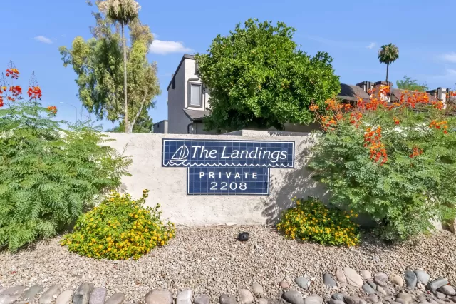 MLS: 6091768 Condo For Sale