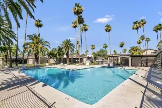 Photo #4: 6091768 Listing